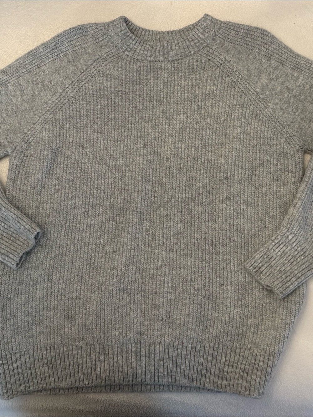 Topshop Women’s Light Gray Ribbed Crewneck Sweater